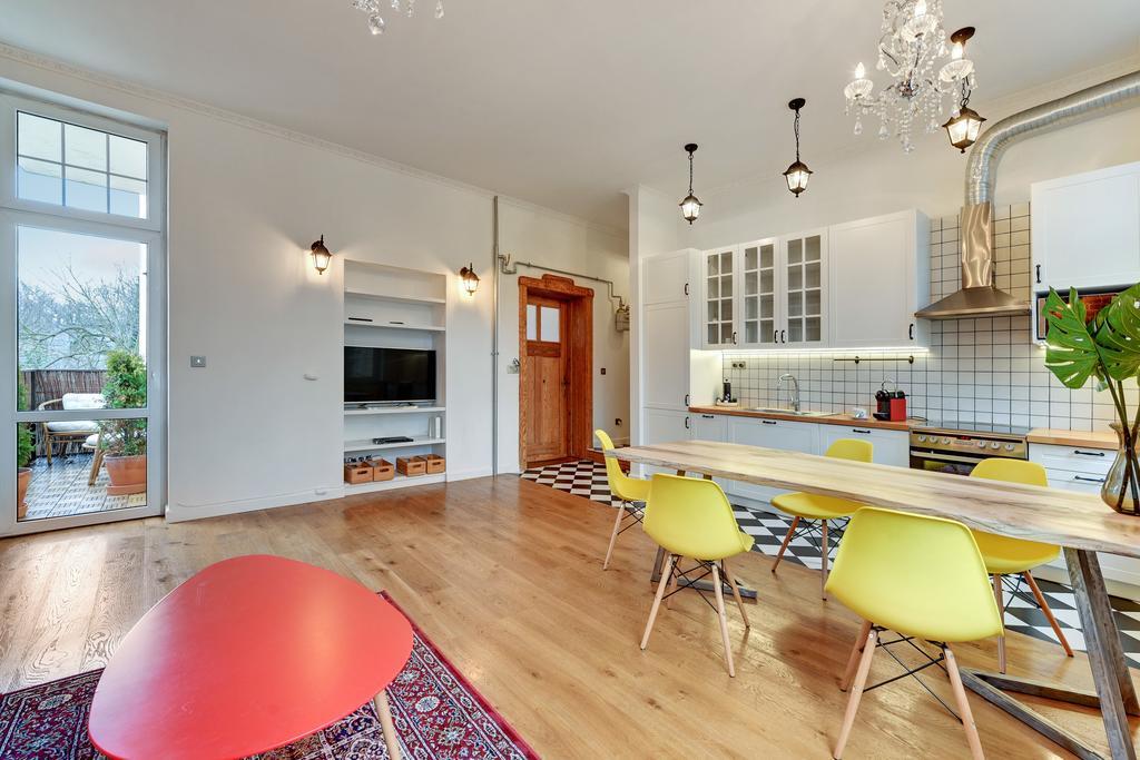 Lion Apartments - Family Stay Сопот Экстерьер фото