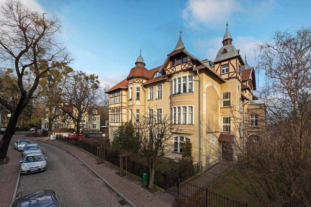 Lion Apartments - Family Stay Сопот Экстерьер фото
